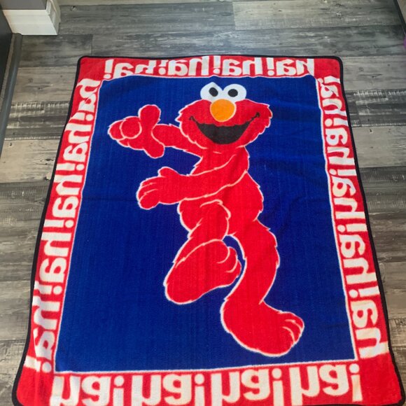 Vintage Tickle Me Elmo Blanket. EUC. - Picture 2 of 3